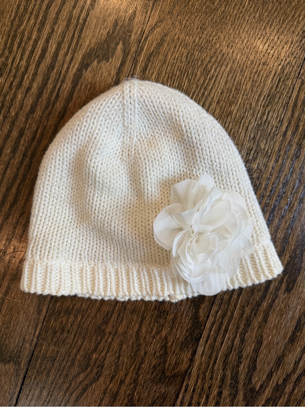 Baby/Infant Girl Old Navy Cream Knit Beanie w/Fabric Flower - size 6-12 months